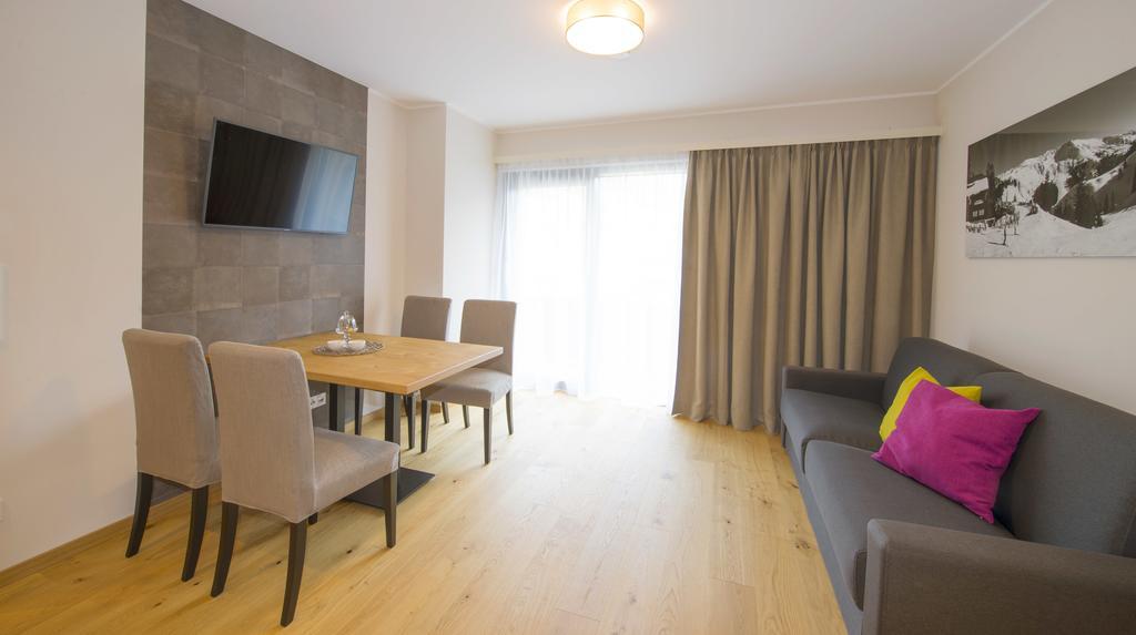 Kitzlife Apartements คิทซ์บือห์ ภายนอก รูปภาพ